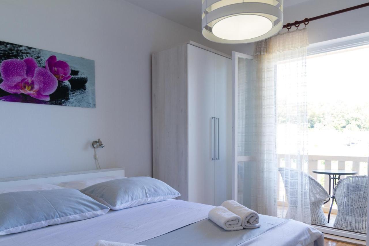 Apartmani Fides Λομπάρδα Εξωτερικό φωτογραφία